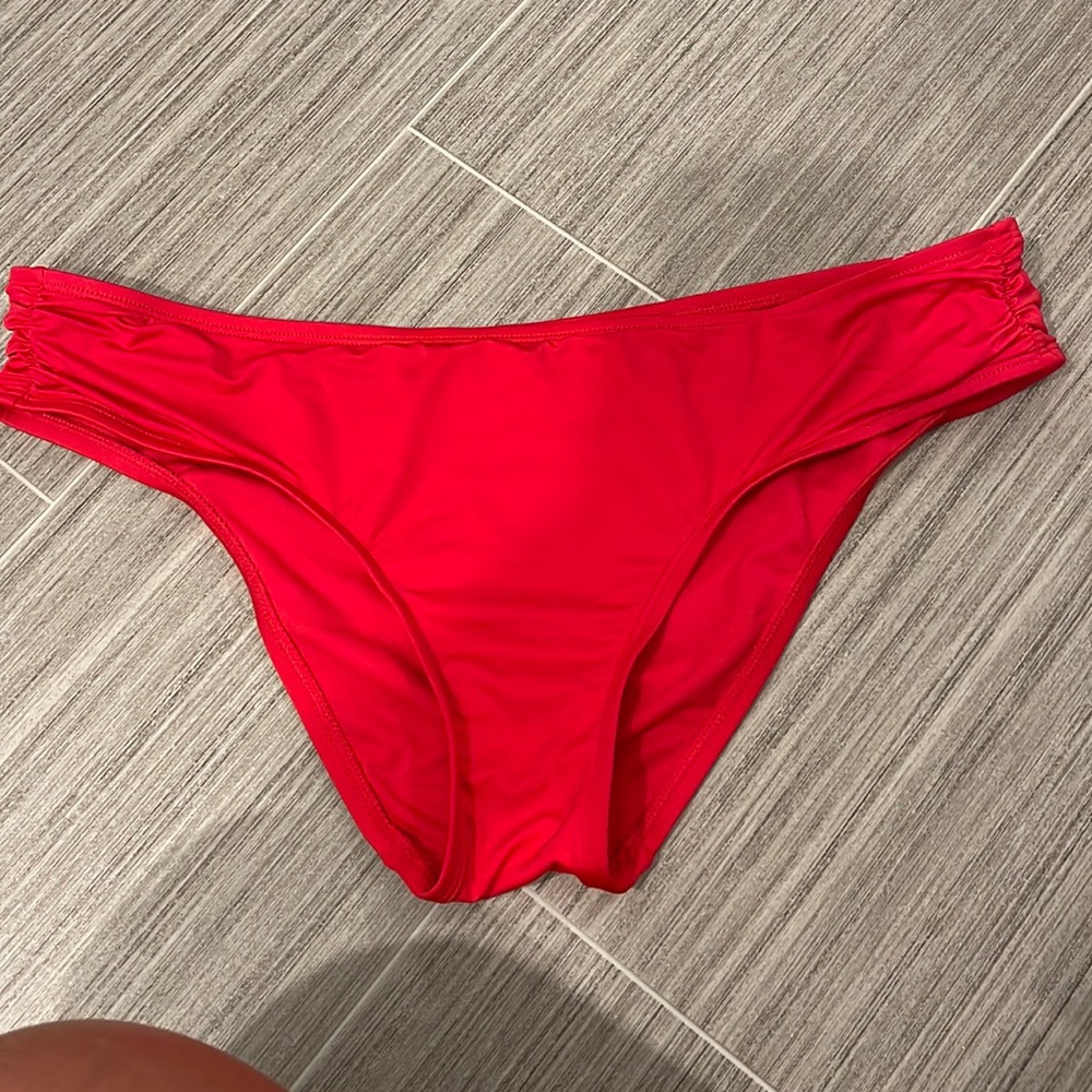 Shade & Shore red mid rise bikini bottom good coverage large